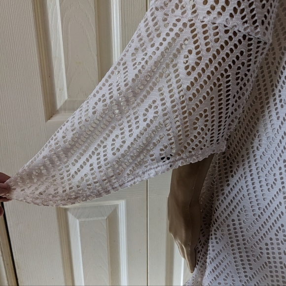 Pre-owned white new directions size medium long sleeve shirt, T3W - Picture 3 of 5